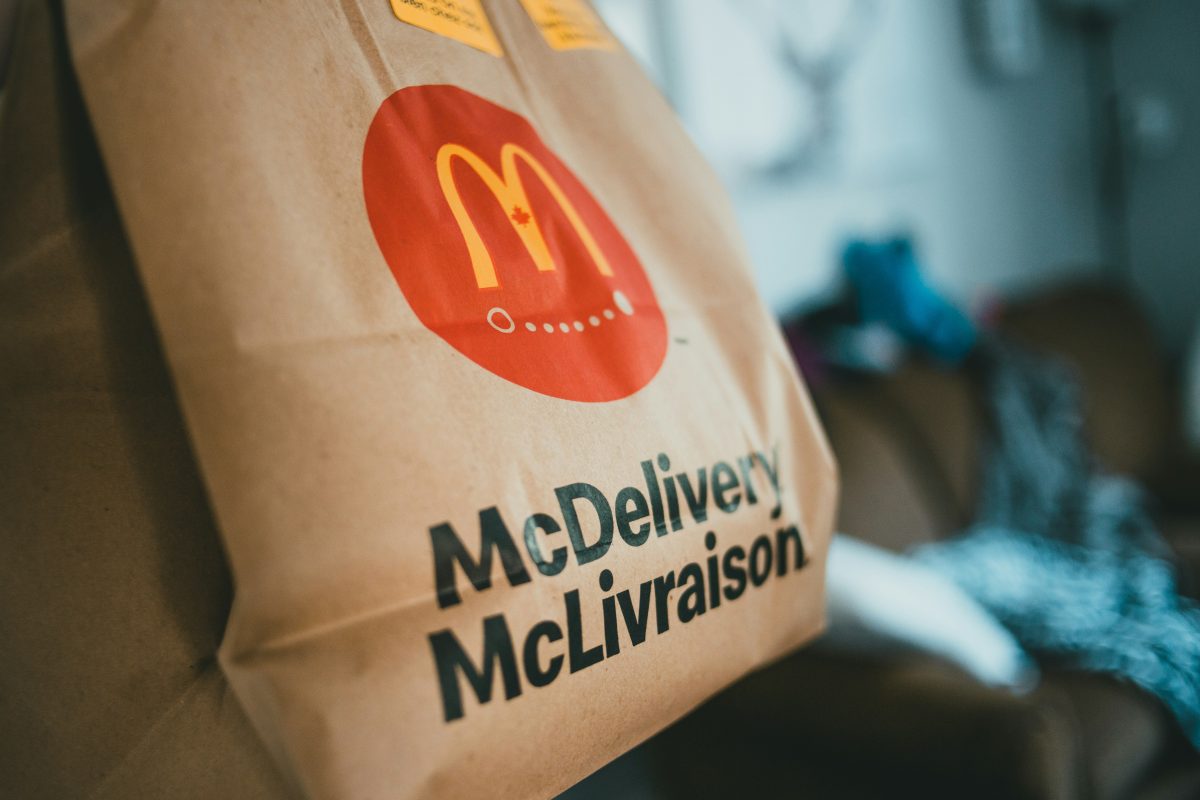 paper bag custom oleh brand internasional